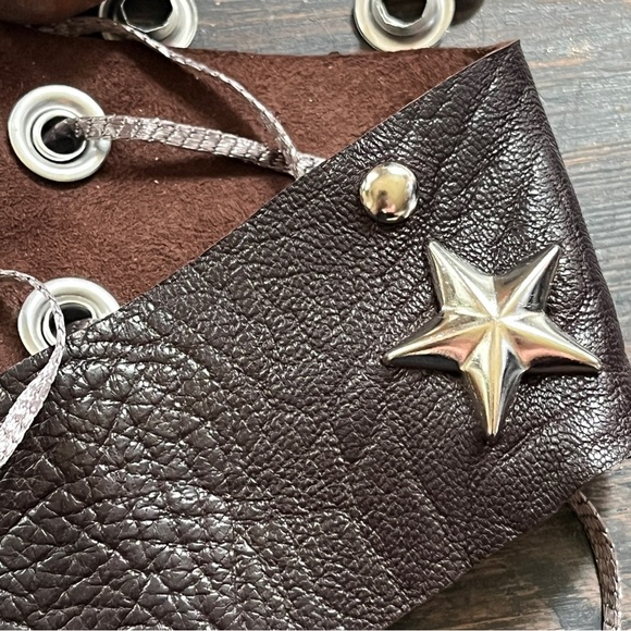 Chic Black Leather Choker with Silver Star - Picture 3 of 4